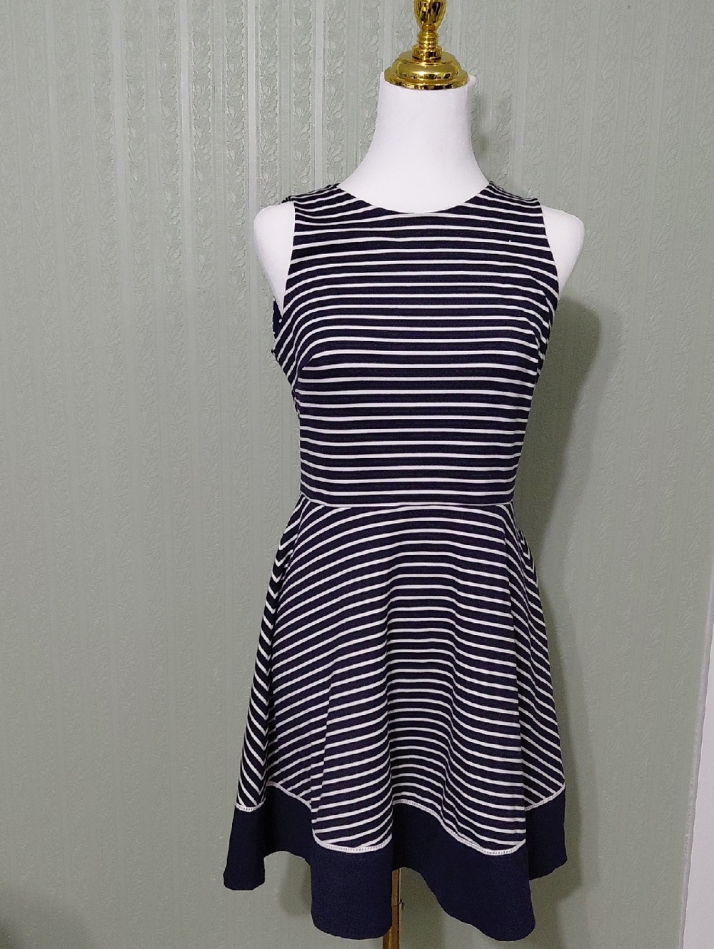 KATE SPADE Navy and White Striped Sleeveless Fit & Flare Dress Nautical Size 4